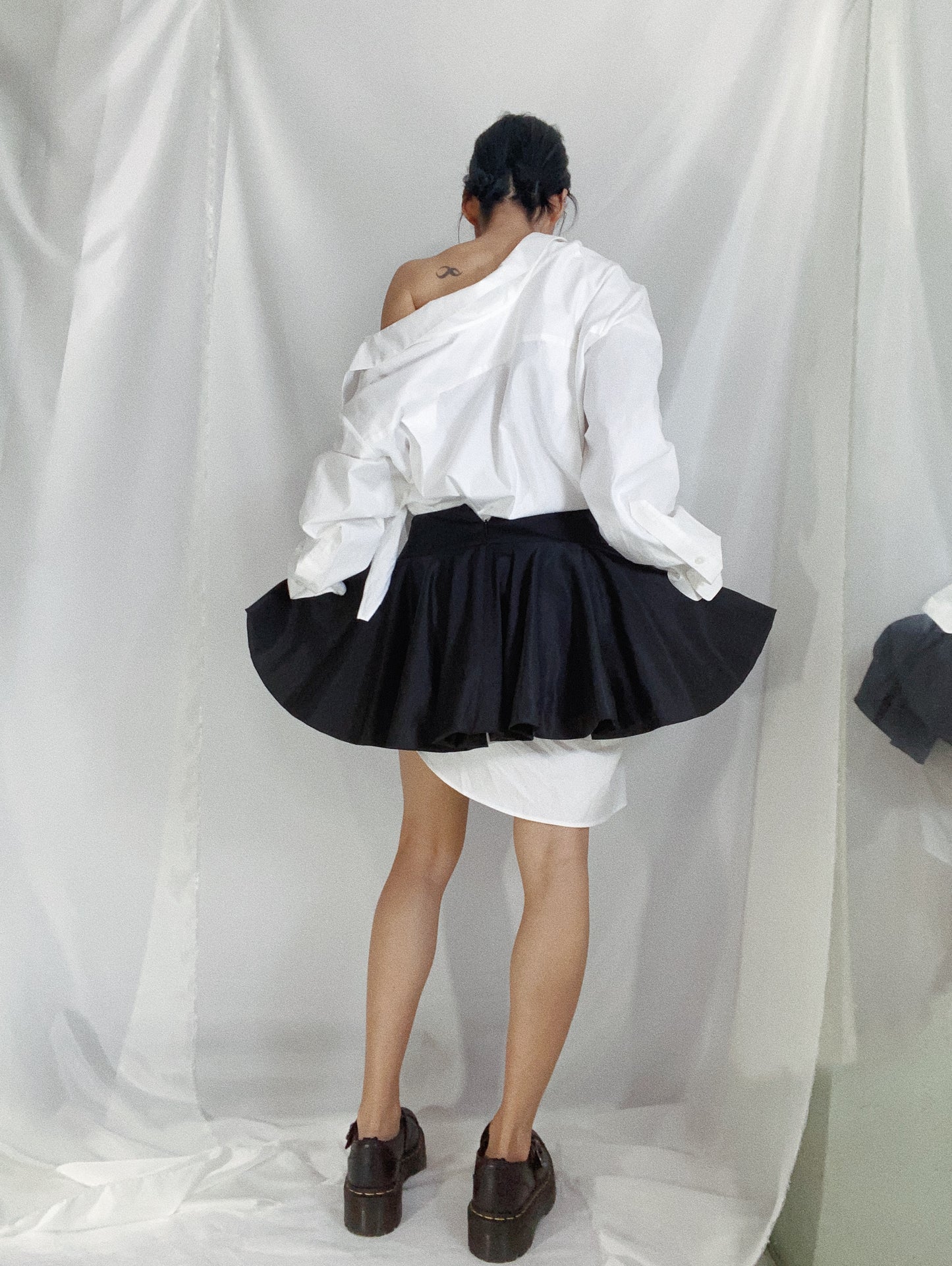 The Mini Skirt in Black